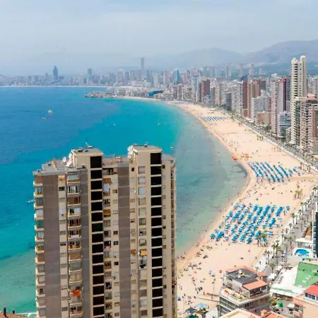 Completo Plaza Espana Ii Apartment